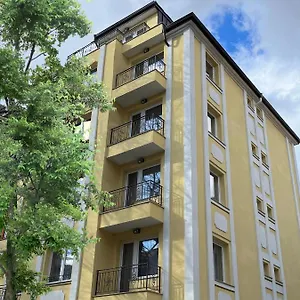Coop Apartments, - Free Parking , Sofía Bulgaria